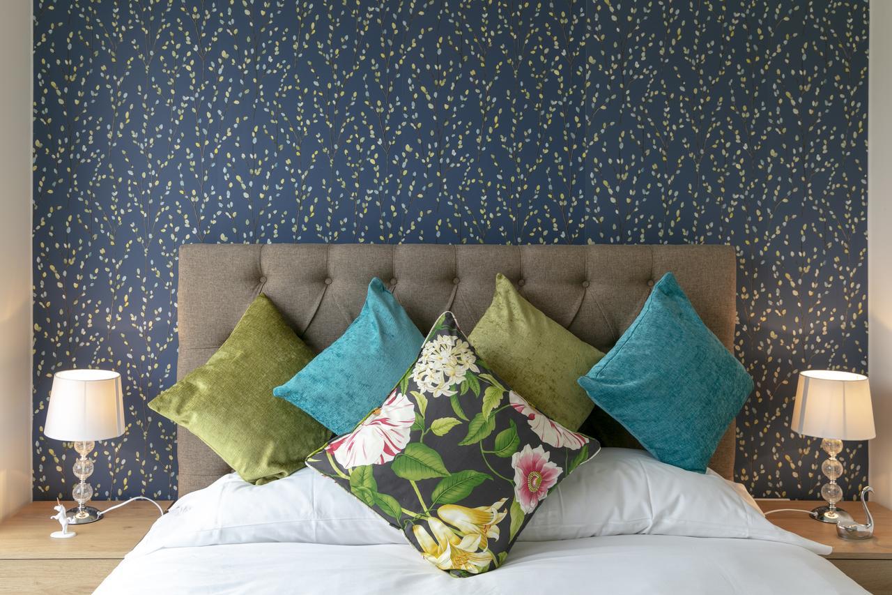 Modern & Exquisite Trumpington Townhouse With Parking & 5 Mins To Papworth Hospital เคมบริดจ์ ภายนอก รูปภาพ