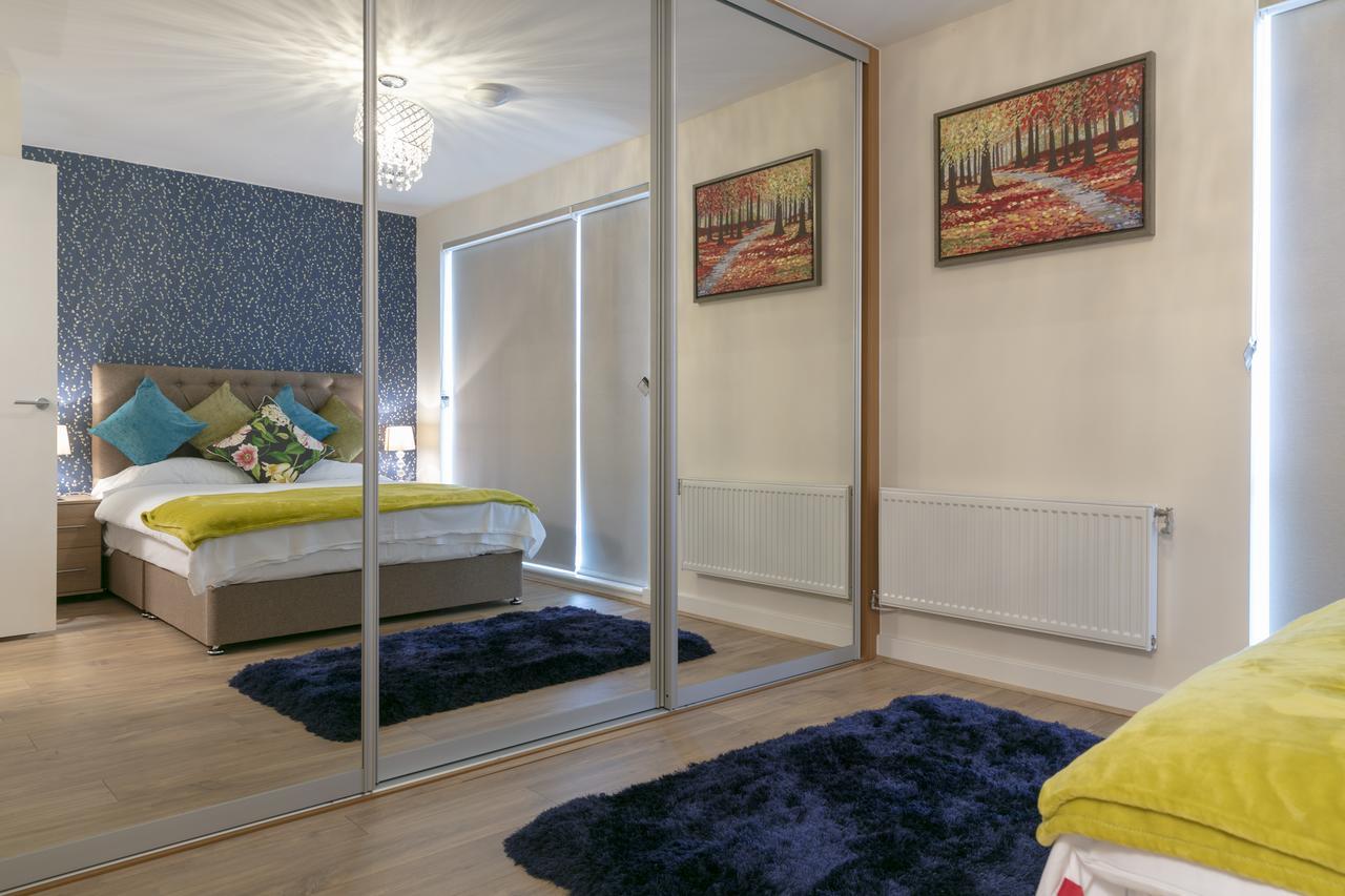 Modern & Exquisite Trumpington Townhouse With Parking & 5 Mins To Papworth Hospital เคมบริดจ์ ภายนอก รูปภาพ