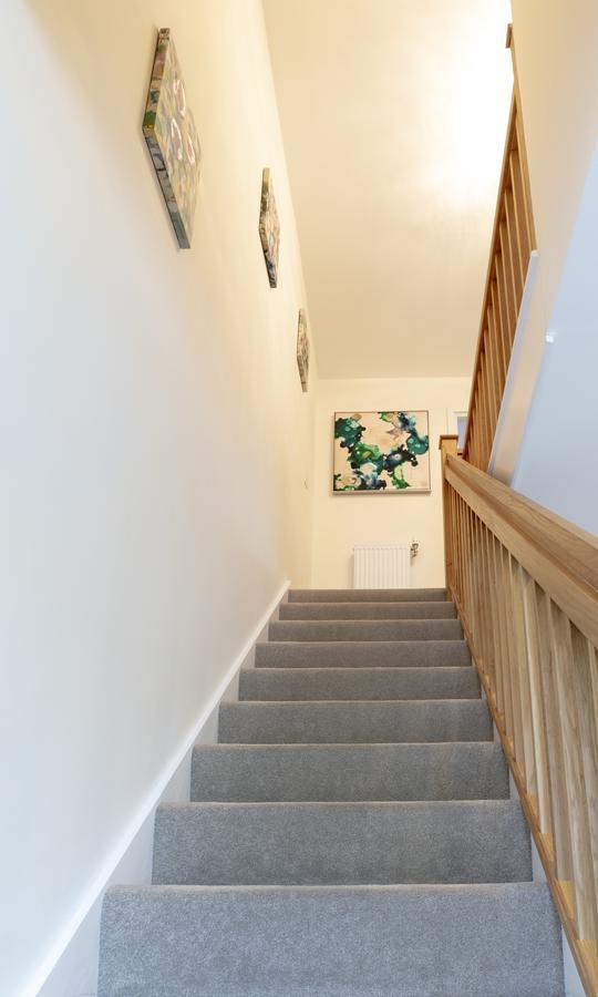 Modern & Exquisite Trumpington Townhouse With Parking & 5 Mins To Papworth Hospital เคมบริดจ์ ภายนอก รูปภาพ